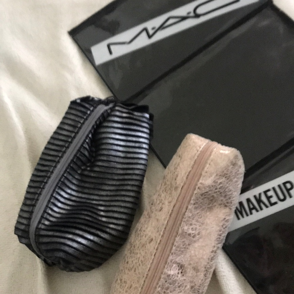 MAC 3 make up bags